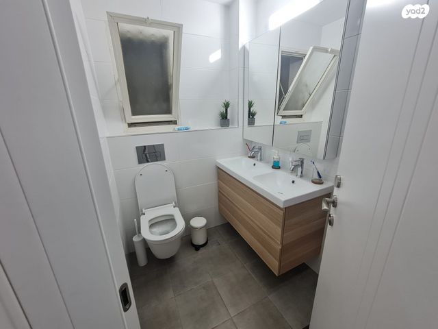 דירה, מנחם בגין, נווה גנים, קרית מוצקין