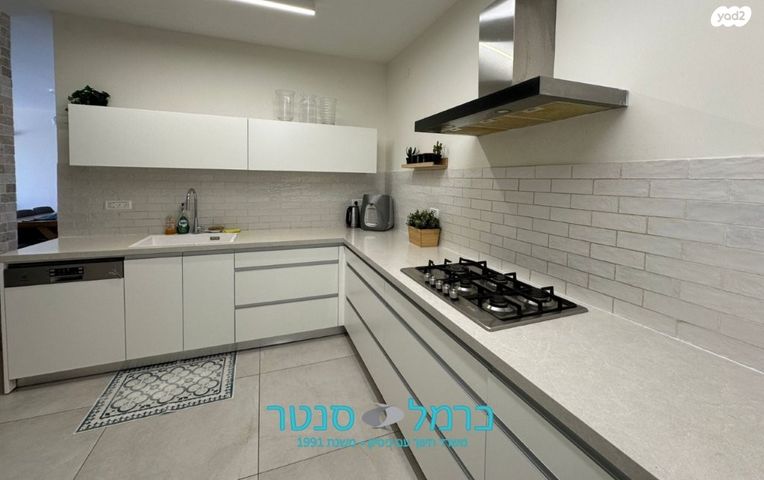 דירת גן, רוממה, חיפה