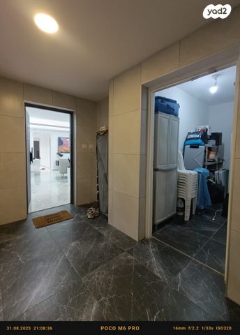 דירה, נווה שרון / שער העיר, נתיבות