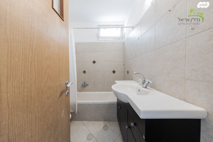 בית פרטי/ קוטג', ברק 17, אריאל