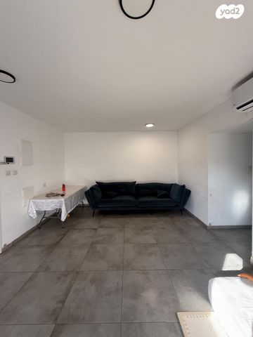 דירת גן, חיים הרצוג, שאר העיר, מגדל העמק