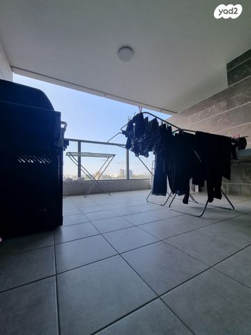 דירה, יגאל ידין, קרית אילון, חולון