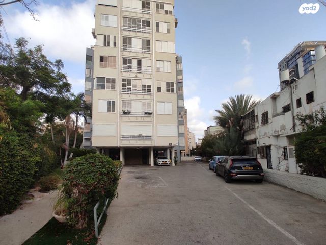 דירה, הרב קוק 18, צפון מערב מרכז העיר, נתניה