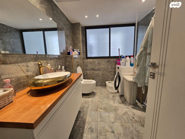 דירה, המרגנית, קרית אילון, חולון