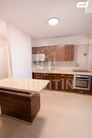 דירה, רחבעם המלך, רובע י"ג, אשדוד