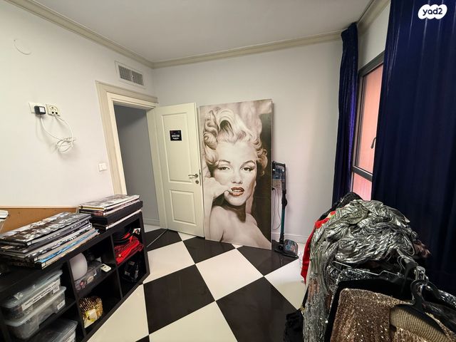 דירת גן, הצדף, עג'מי, גבעת העליה, תל אביב יפו