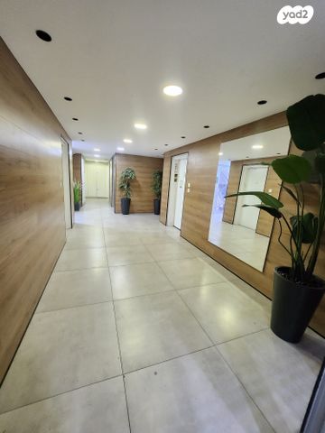 דירת גן, יואל, פסגות אפק, ראש העין