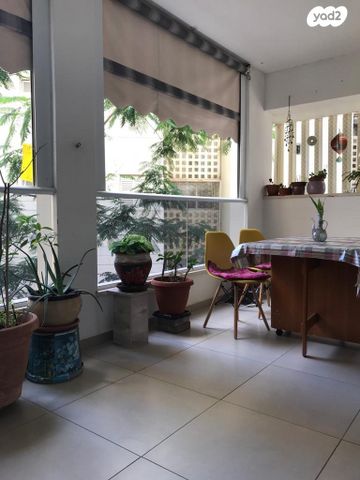 דירה, יואב בן צרויה, רובע י', אשדוד