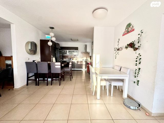 דירה, שדרות טום לנטוס 27, קרית השרון, נתניה