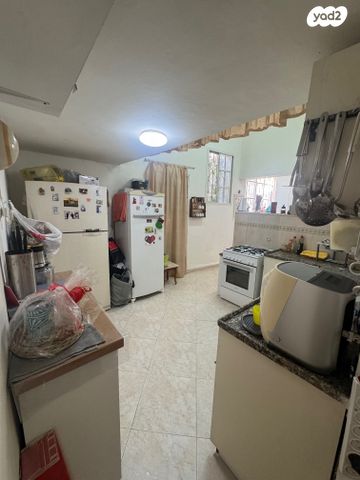 דירה, ח'טיב, שער פלמר, תחנת רכבת השמונה, חיפה