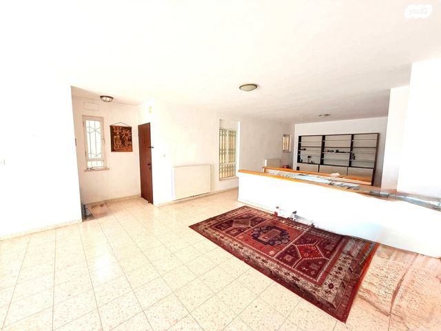 גג/ פנטהאוז, הדישון, מלחה, מנחת, ירושלים