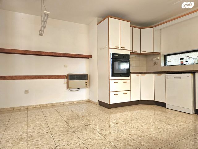 בית פרטי/ קוטג', כפר ורדים