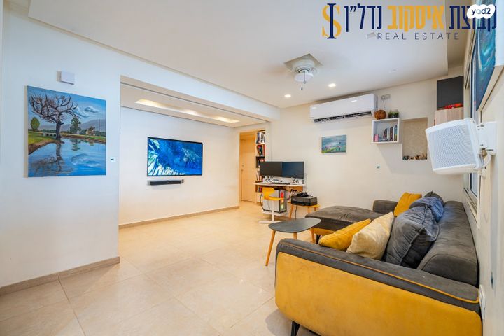 דירת גן, מבצע עזרא, גבעת אולגה, חדרה