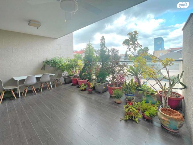 דירה, בנימין מטודלה, שיכון דן, נווה דן, תל אביב יפו