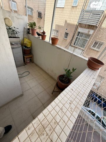 דירה, הרא"ה 236, נגבה, רמת גן