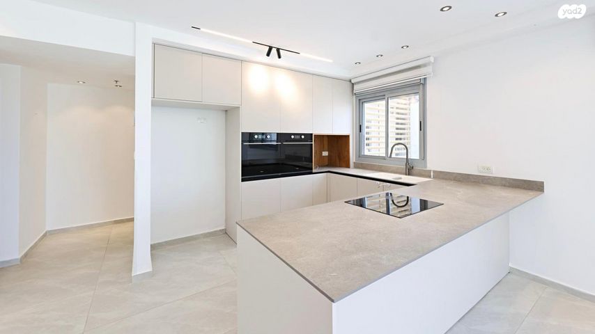 דירה, אחד העם, לסטר/רבוצקי, רעננה