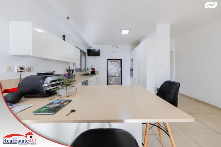 דירה, דודו דותן 2, עיר ימים, נתניה