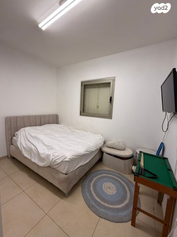 דירה, ישראל גלילי, קרית אילון, חולון