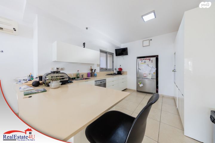 דירה, דודו דותן 2, עיר ימים, נתניה