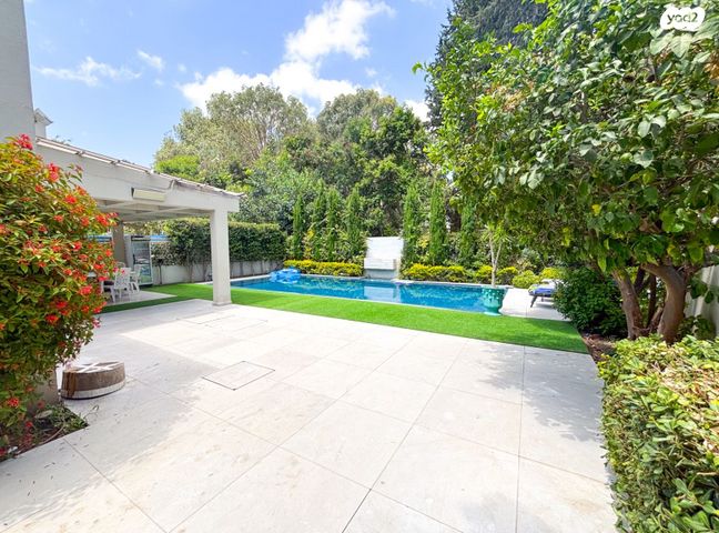 בית פרטי/ קוטג', רעננה