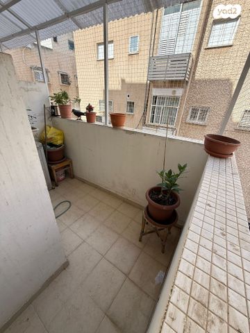 דירה, הרא"ה 236, נגבה, רמת גן