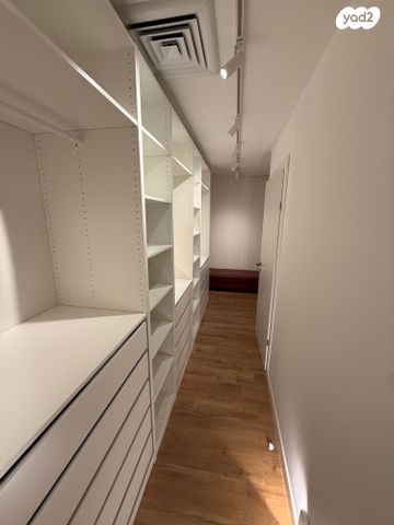 גג/ פנטהאוז, ירושלים 3, רוטשילד עצמאות, בת ים