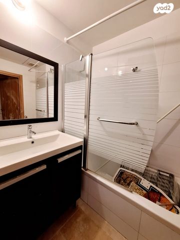 דירה, ניסים אלוני, צמרות איילון, פארק צמרת, תל אביב יפו