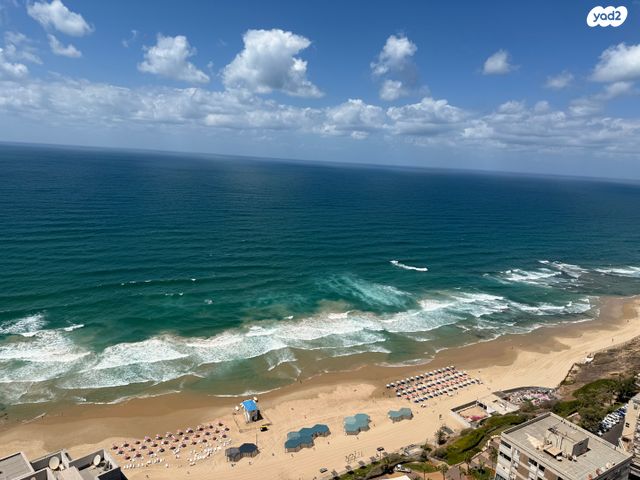 גג/ פנטהאוז, ירושלים 3, רוטשילד עצמאות, בת ים