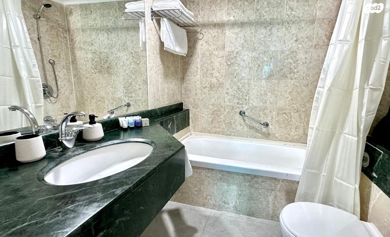 דירה, שדרות עובד בן עמי 2, נוף הטיילת, נתניה