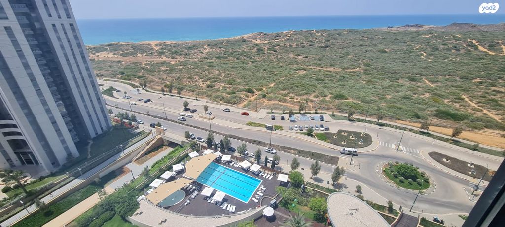 עוזי חיטמן 9