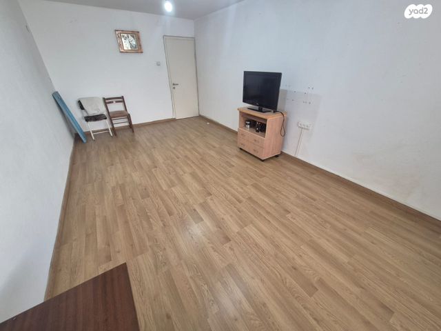 דירה, החלוץ 53, טרומפלדור, נהריה