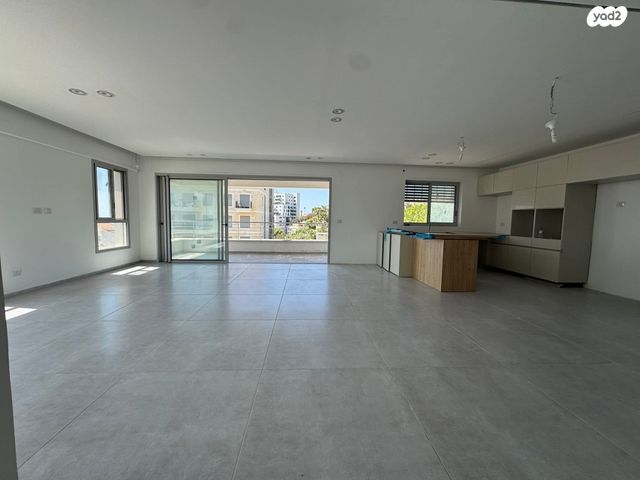 דירה, ויתקין, אחוזה, חיפה