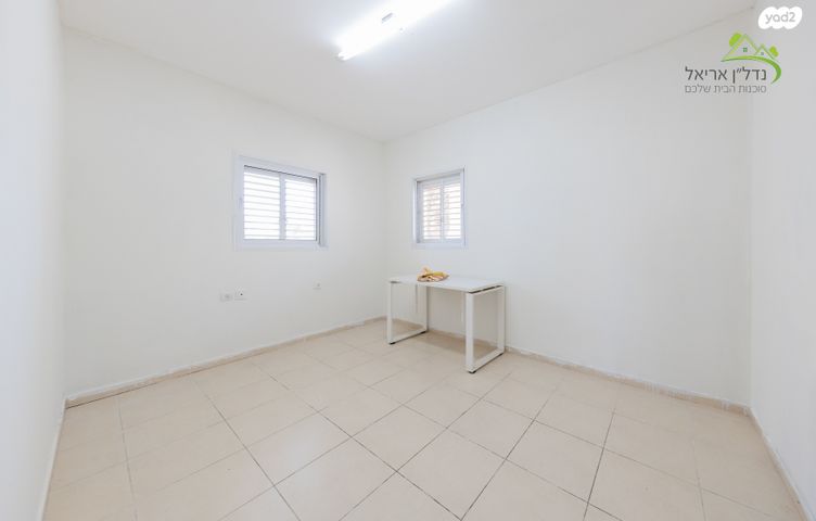 דירה, יפה נוף, אריאל