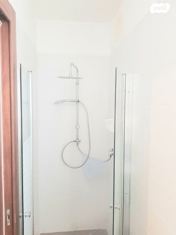 דירה, אתרוג, החורש, חריש