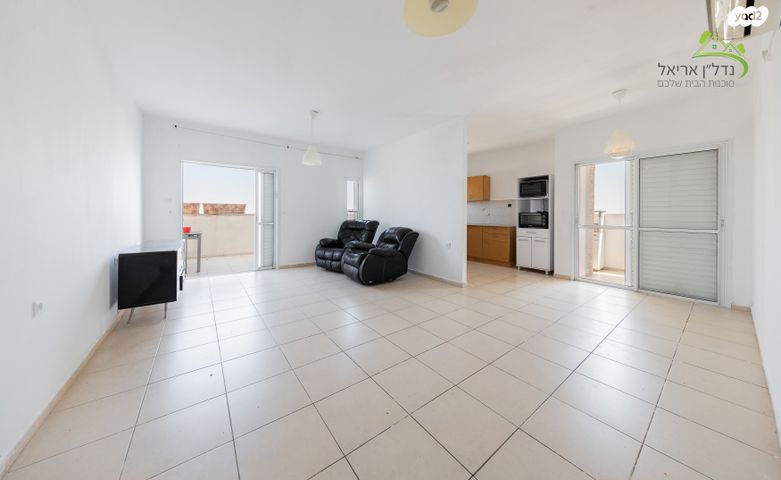 דירה, יפה נוף, אריאל