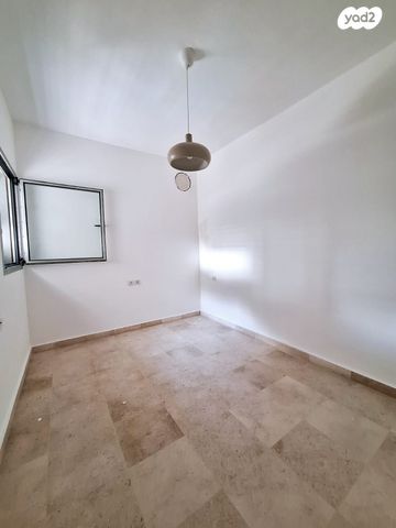 דירה, ניסים אלוני, צמרות איילון, פארק צמרת, תל אביב יפו