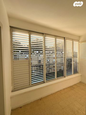 דירה, שדרות דגניה 11, קרית חיים מערבית, חיפה