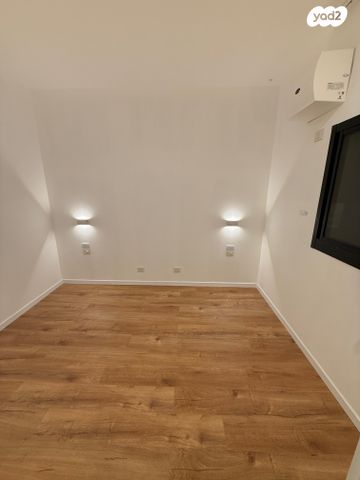 גג/ פנטהאוז, ירושלים 3, רוטשילד עצמאות, בת ים