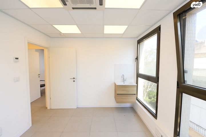 קליניקות, שפרינצק 3, גני שרונה, קרית הממשלה, תל אביב יפו