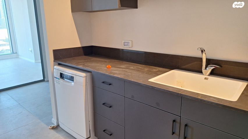 משרדים, דרך זאב ז'בוטינסקי, אזור תעשיה צפון, בני ברק