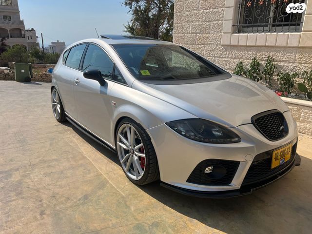 מודעת רכב סיאט לאון