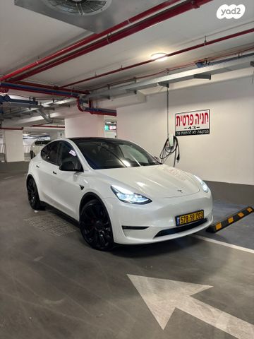 מודעת רכב טסלה מודל Y
