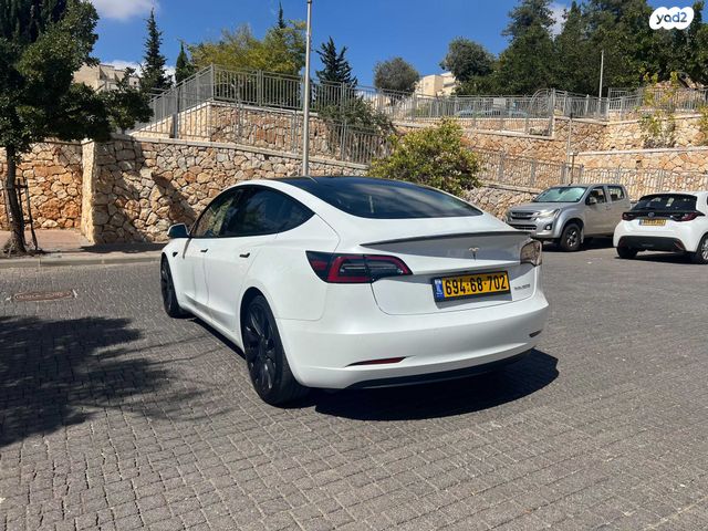 טסלה מודל 3