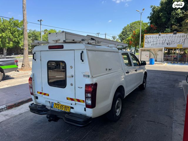 איסוזו די-מקס