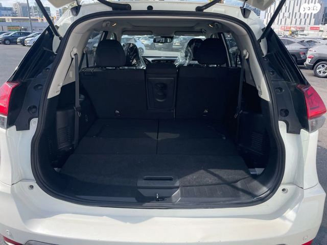 ניסאן אקס טרייל