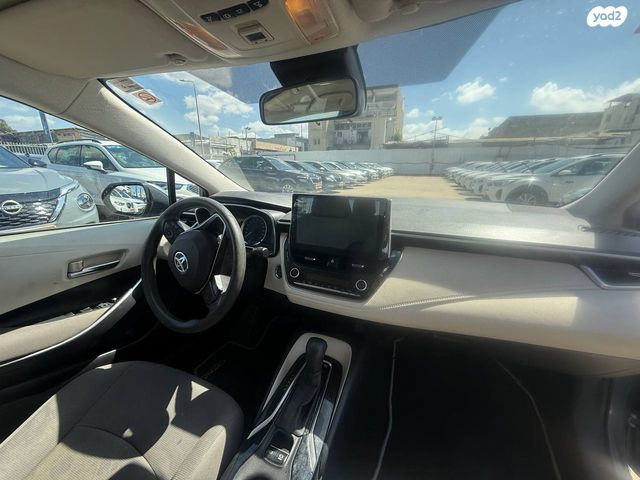 מודעת רכב טויוטה קורולה