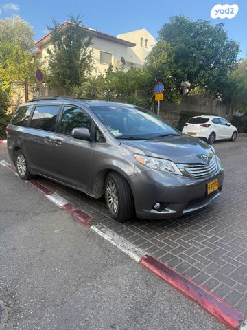 טויוטה סיינה