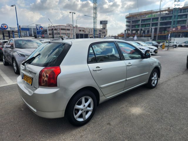 טויוטה קורולה