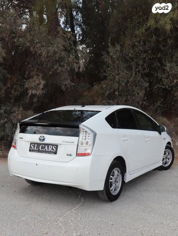 טויוטה פריוס