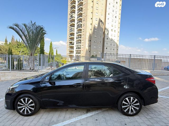 טויוטה קורולה